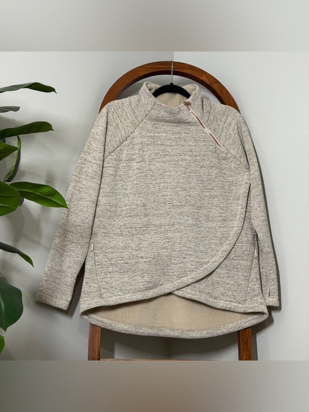 Athleta LARGE Heathered Cream Cozy Karma Asym Pullover Sweater